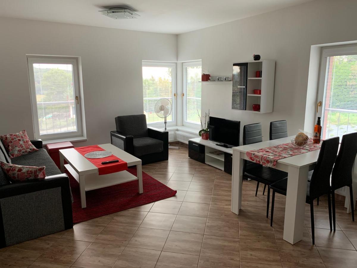 Apartmany Na Rozcesti Lomnice nad Popelkou 外观 照片